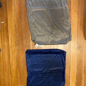 Two 100% silk pillowcases (gray and blue)